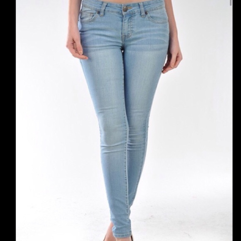 Hollister Super Skinny Jeans - SIze 3
